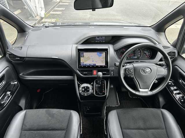 トヨタ ヴォクシー ZS 煌Ⅲ 静岡県 2020(令2)年 2.1万km 黒 トヨタセーフティセンス/純正１０型ＳＤナビ/ＤＶＤ再生/フルセグＴＶ/バックカメラ/後席モニター/ＥＴＣ２．０/両側電動スライドドア/ＰＫＳＢ/クルコン/オートハイビーム/ＬＥＤヘッド/純正１６ＡＷ