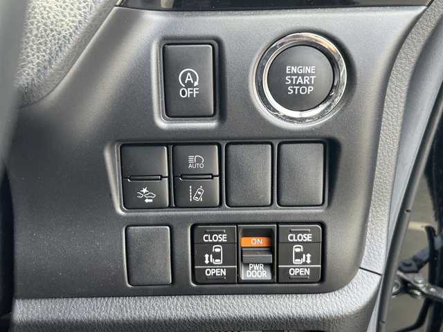 トヨタ ヴォクシー ZS 煌Ⅲ 静岡県 2020(令2)年 2.1万km 黒 トヨタセーフティセンス/純正１０型ＳＤナビ/ＤＶＤ再生/フルセグＴＶ/バックカメラ/後席モニター/ＥＴＣ２．０/両側電動スライドドア/ＰＫＳＢ/クルコン/オートハイビーム/ＬＥＤヘッド/純正１６ＡＷ