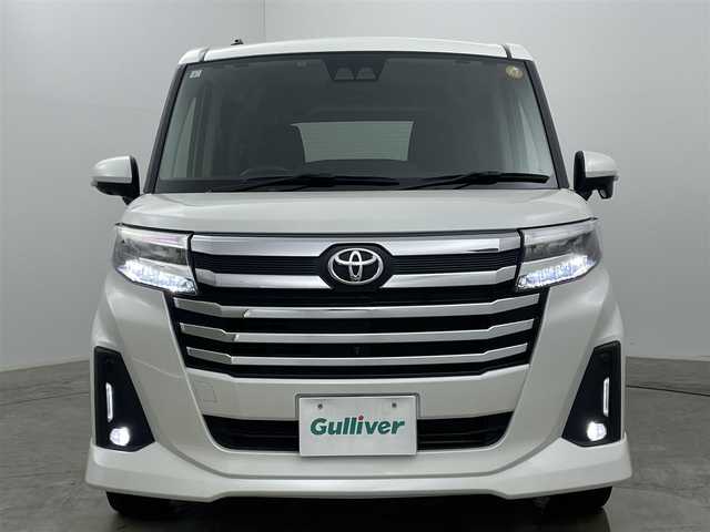 トヨタ ルーミー カスタムG－T 岡山県 2023(令5)年 3.6万km パールホワイトⅢ ワンオーナー		/純正９インチナビ/【ナビ/フルセグ/Bluetooth/DVD/】	/パノラミックビューモニター/追従型クルーズコントロール	/オートハイビーム	/LEDヘッドライト（AUTO機能付き）	/ビルトインETC	/前席シートヒーター	/運転席パワーシート	/衝突軽減ブレーキシステム	/車線逸脱防止システム	/横滑り防止装置	/踏み間違い防止装置/純正15インチアルミ	/コーナーセンサー（前後）	/純正フロアマット	/ステアリングスイッチ	/ISOFIX/チルトステアリング/シートリフター/シートバックテーブル/ウィンカーミラー/ドアバイザー	/プッシュスタート	/取扱説明書	/新車保証書/スペアキー×１