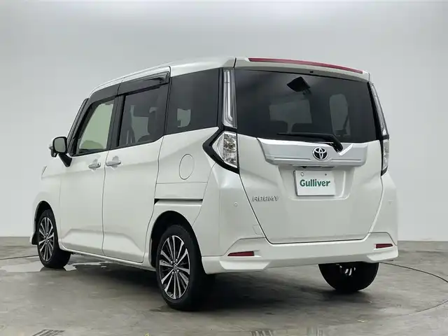 トヨタ ルーミー カスタムG－T 岡山県 2023(令5)年 3.6万km パールホワイトⅢ ワンオーナー		/純正９インチナビ/【ナビ/フルセグ/Bluetooth/DVD/】	/パノラミックビューモニター/追従型クルーズコントロール	/オートハイビーム	/LEDヘッドライト（AUTO機能付き）	/ビルトインETC	/前席シートヒーター	/運転席パワーシート	/衝突軽減ブレーキシステム	/車線逸脱防止システム	/横滑り防止装置	/踏み間違い防止装置/純正15インチアルミ	/コーナーセンサー（前後）	/純正フロアマット	/ステアリングスイッチ	/ISOFIX/チルトステアリング/シートリフター/シートバックテーブル/ウィンカーミラー/ドアバイザー	/プッシュスタート	/取扱説明書	/新車保証書/スペアキー×１
