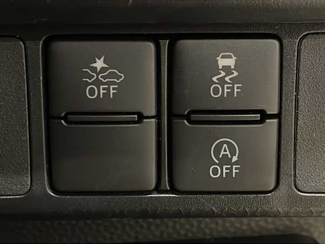 トヨタ ルーミー カスタムG－T 熊本県 2023(令5)年 3.6万km パールホワイトⅢ ワンオーナー		/純正９インチナビ/【ナビ/フルセグ/Bluetooth/DVD/】	/パノラミックビューモニター/追従型クルーズコントロール	/オートハイビーム	/LEDヘッドライト（AUTO機能付き）	/ビルトインETC	/前席シートヒーター	/運転席パワーシート	/衝突軽減ブレーキシステム	/車線逸脱防止システム	/横滑り防止装置	/踏み間違い防止装置/純正15インチアルミ	/コーナーセンサー（前後）	/純正フロアマット	/ステアリングスイッチ	/ISOFIX/チルトステアリング/シートリフター/シートバックテーブル/ウィンカーミラー/ドアバイザー	/プッシュスタート	/取扱説明書	/新車保証書/スペアキー×１