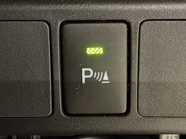 トヨタ ルーミー カスタムG－T 熊本県 2023(令5)年 3.6万km パールホワイトⅢ ワンオーナー		/純正９インチナビ/【ナビ/フルセグ/Bluetooth/DVD/】	/パノラミックビューモニター/追従型クルーズコントロール	/オートハイビーム	/LEDヘッドライト（AUTO機能付き）	/ビルトインETC	/前席シートヒーター	/運転席パワーシート	/衝突軽減ブレーキシステム	/車線逸脱防止システム	/横滑り防止装置	/踏み間違い防止装置/純正15インチアルミ	/コーナーセンサー（前後）	/純正フロアマット	/ステアリングスイッチ	/ISOFIX/チルトステアリング/シートリフター/シートバックテーブル/ウィンカーミラー/ドアバイザー	/プッシュスタート	/取扱説明書	/新車保証書/スペアキー×１