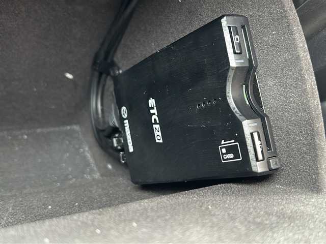 マツダ マツダ６ワゴン 25T Sパッケージ 茨城県 2019(令1)年 5.1万km ソニックシルバーM 純正ナビ/Bluetooth/フルセグTV/AUX/バックカメラ/全方位カメラ/クルーズコントロール/ドライブレコーダー/ETC2.0/全席パワーシート/レザーシート/シートヒーター/エアシート/ステアリングヒーター/コーナーセンサー前後/レーンキープアシスト/オートライト/オートマチックハイビーム/LEDヘッドライト/純正19インチアルミホイール/純正フロアマット/スマートキー/保証書/取扱い説明書/記録簿