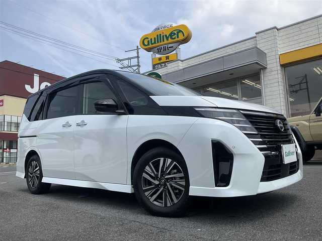 日産 セレナ ハイウェイスター V 滋賀県 2023(令5)年 2万km 黒Ⅱ ワンオーナー/車検8年2月まで/走行支援システム/・エマージェンシーブレーキ/・踏み間違い衝突防止アシスト/・車線逸脱警報・プロパイロット/・後側方車両検知警報/純正9インチナビ/Bluetooth、フルセグテレビ/アラウンドビューモニター/純正11インチフリップダウンモニター/純正前後ドライブレコーダー（ナビ連動）/純正ETC2.0/純正インテリジェントルームミラー/両側パワースライドドア/ハンズフリースライドドア/スペアキー有り/取扱説明書、保証書