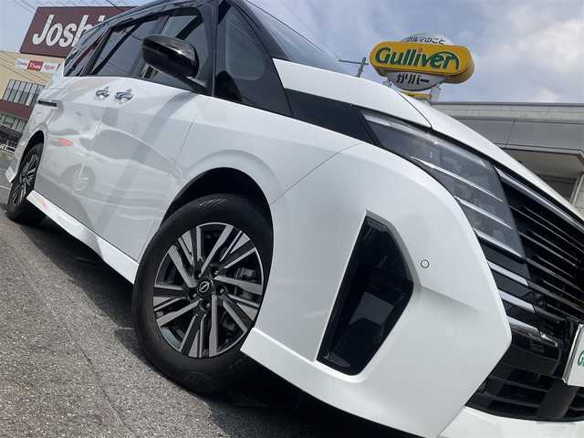 日産 セレナ ハイウェイスター V 滋賀県 2023(令5)年 2万km 黒Ⅱ ワンオーナー/車検8年2月まで/走行支援システム/・エマージェンシーブレーキ/・踏み間違い衝突防止アシスト/・車線逸脱警報・プロパイロット/・後側方車両検知警報/純正9インチナビ/Bluetooth、フルセグテレビ/アラウンドビューモニター/純正11インチフリップダウンモニター/純正前後ドライブレコーダー（ナビ連動）/純正ETC2.0/純正インテリジェントルームミラー/両側パワースライドドア/ハンズフリースライドドア/スペアキー有り/取扱説明書、保証書