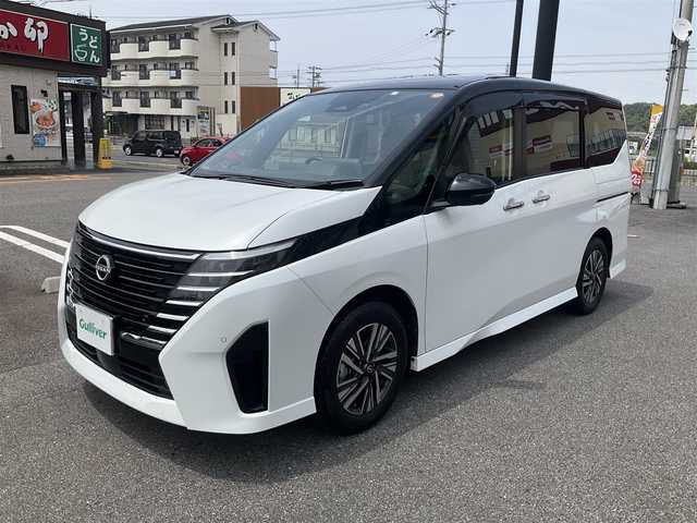 日産 セレナ ハイウェイスター V 滋賀県 2023(令5)年 2万km 黒Ⅱ ワンオーナー/車検8年2月まで/走行支援システム/・エマージェンシーブレーキ/・踏み間違い衝突防止アシスト/・車線逸脱警報・プロパイロット/・後側方車両検知警報/純正9インチナビ/Bluetooth、フルセグテレビ/アラウンドビューモニター/純正11インチフリップダウンモニター/純正前後ドライブレコーダー（ナビ連動）/純正ETC2.0/純正インテリジェントルームミラー/両側パワースライドドア/ハンズフリースライドドア/スペアキー有り/取扱説明書、保証書