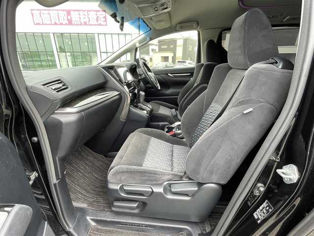 トヨタ ヴェルファイア Z Aエディション 道央・札幌 2016(平28)年 10.2万km ブラック ４WD/寒冷地仕様/社外メモリーナビ/CD/DVD/BT/フルセグ/社外フリップダウンモニター/プリクラッシュセーフティ/横滑り防止装置/レーダークルーズコントロール/クリアランスソナー/バックカメラ/ビルトインETC/アイドリングストップ/ワイパーデアイサー/ECOMODE/両側パワースライドドア/N席/２列目オットマン/革巻きステアリング/ステアリングリモコン/電動パーキング/ブレーキホールド/MTモード付AT/プッシュスタート/スマートキー/LEDヘッドライト/オートライト/フォグランプ/電動格納/ウィンカーミラー/純正フロアマット/ドアバイザー