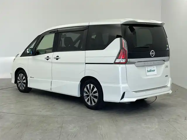 日産 セレナ ハイウェイスター 愛知県 2016(平28)年 6.1万km ブリリアントホワイトパール プロパイロット/純正12．3インチナビ/　（Bluetooth/TV/HDMI/DVD/Blue-ray）/全方位カメラ/デジタルインナーミラー/パワースライドドア/ドラレコ/ETC/純正16インチAW/純正フロアマット/純正LEDライト/オートライト/後席テーブル/後席USB/サンシェード/オートホールド/ステアリングスイッチ/セーフティーパッケージ/　・踏み間違い衝突防止/　・インテリジェント パーキングアシスト/　・標識検知機能/　・インテリジェント DA（ふらつき警報）/　・フロント&バックソナー/　・インテリジェント ルームミラー/　・電動パーキングブレーキ/　・オートブレーキホールド /　・インテリジェント LI