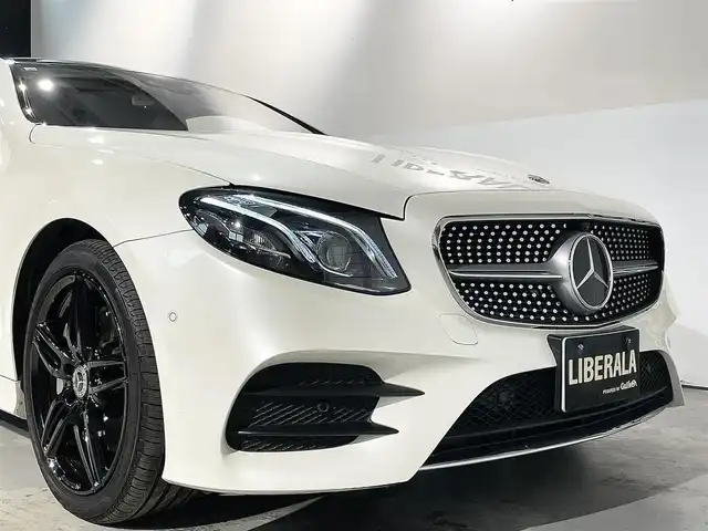 メルセデス・ベンツ Ｅ４５０ 4マチック クーペ スポーツ 道央・札幌 2018(平30)年 4.7万km ダイヤモンドホワイト エクスクルーシブパッケージ/・パノラミックスライディングルーフ/・Burmesterサラウンドサウンド/・エアバランスパッケージ/AIR BODY CONTROLサスペンション/19インチAMG5ツインスポークAW/レーダーセーフティパッケージ/・アクティブディスタンスアシストディストロニック/・アクティブステアリングアシスト/・アクティブブレーキアシスト/・アクティブブラインドスポットアシスト/・アクティブレーンキーピングアシスト/・トラフィックサインアシスト/360°カメラシステム/アクティブパーキングアシスト/マルチビームLEDヘッドライト/アダプティブハイビームアシストプラス/AMGスタイリングパッケージ/フットトランクオープナー/ヘッドアップディスプレイ/本革シート(ナッパレザー)/AMGスポーツステアリング/シートヒーター(D/N)/シートベンチレーター(D/N)/リラクゼーション機能(D/N)/メモリー付きパワーシート(D/N)/電動ランバーサポート(D/N)/COMANDシステム/・フルセグTV/・AppleCarPlay/・AndroidAuto/ワイヤレスチャージング/アンビエントライト/純正ドライブレコーダー