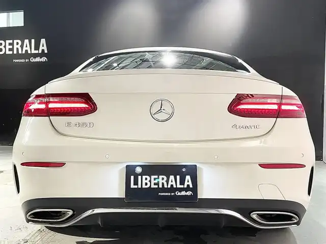 メルセデス・ベンツ Ｅ４５０ 4マチック クーペ スポーツ 道央・札幌 2018(平30)年 4.7万km ダイヤモンドホワイト エクスクルーシブパッケージ/・パノラミックスライディングルーフ/・Burmesterサラウンドサウンド/・エアバランスパッケージ/AIR BODY CONTROLサスペンション/19インチAMG5ツインスポークAW/レーダーセーフティパッケージ/・アクティブディスタンスアシストディストロニック/・アクティブステアリングアシスト/・アクティブブレーキアシスト/・アクティブブラインドスポットアシスト/・アクティブレーンキーピングアシスト/・トラフィックサインアシスト/360°カメラシステム/アクティブパーキングアシスト/マルチビームLEDヘッドライト/アダプティブハイビームアシストプラス/AMGスタイリングパッケージ/フットトランクオープナー/ヘッドアップディスプレイ/本革シート(ナッパレザー)/AMGスポーツステアリング/シートヒーター(D/N)/シートベンチレーター(D/N)/リラクゼーション機能(D/N)/メモリー付きパワーシート(D/N)/電動ランバーサポート(D/N)/COMANDシステム/・フルセグTV/・AppleCarPlay/・AndroidAuto/ワイヤレスチャージング/アンビエントライト/純正ドライブレコーダー