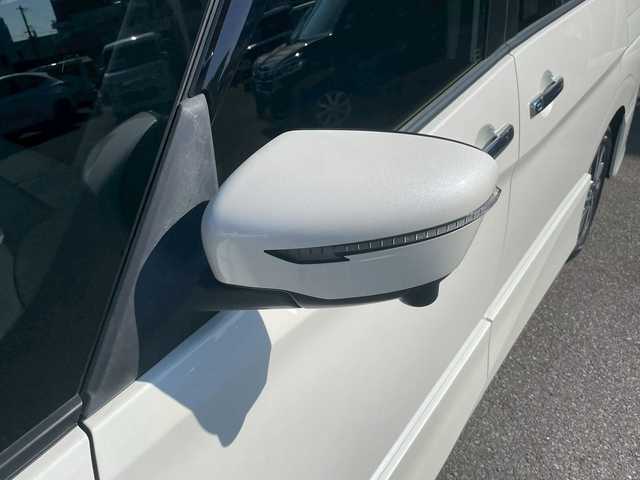 日産 セレナ ハイウェイスター V 宮崎県 2020(令2)年 4.8万km パール プロパイロット　/両側パワースライド　/フロアマット　/純正ナビ　/パーキングアシスト　/アラウンドビューモニター　/フリップダウンモニター