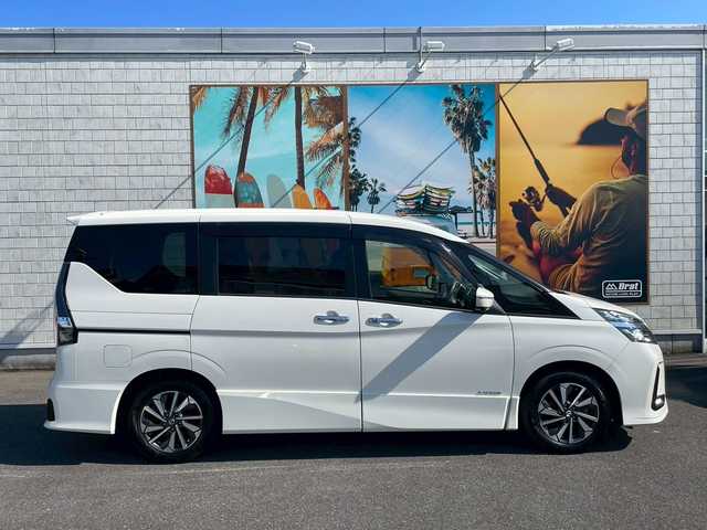 日産 セレナ ハイウェイスター V 宮崎県 2020(令2)年 4.8万km パール プロパイロット　/両側パワースライド　/フロアマット　/純正ナビ　/パーキングアシスト　/アラウンドビューモニター　/フリップダウンモニター