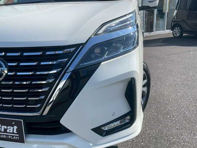 日産 セレナ ハイウェイスター V 宮崎県 2020(令2)年 4.8万km パール プロパイロット　/両側パワースライド　/フロアマット　/純正ナビ　/パーキングアシスト　/アラウンドビューモニター　/フリップダウンモニター