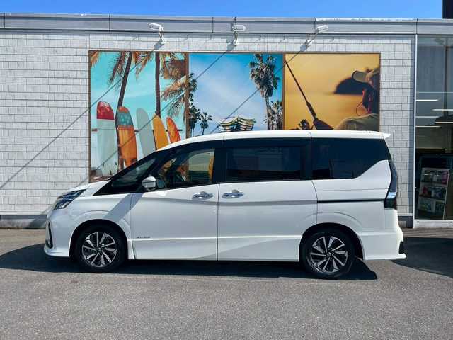 日産 セレナ ハイウェイスター V 宮崎県 2020(令2)年 4.8万km パール プロパイロット　/両側パワースライド　/フロアマット　/純正ナビ　/パーキングアシスト　/アラウンドビューモニター　/フリップダウンモニター