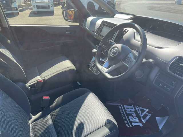 日産 セレナ ハイウェイスター V 宮崎県 2020(令2)年 4.8万km パール プロパイロット　/両側パワースライド　/フロアマット　/純正ナビ　/パーキングアシスト　/アラウンドビューモニター　/フリップダウンモニター