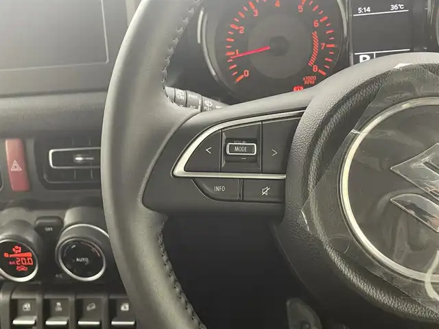 スズキ ジムニー ノマド FC 福井県 2025(令7)年 0.1千km アイボリーⅡ SUZUKI Safety Support/・デュアルセンサーブレーキサポート/・先行車発進お知らせ機能/・標識認識機能/・アダプティブクルーズコントロール/・車線逸脱警報機能/・ふらつき警報機能/・誤発進抑制機能/・後方誤発進抑制/・後退時ブレーキサポート/・オートマチックハイビーム/スペアタイヤ/ドアバイザー/純正フロアマット/シートヒーター/ミラーヒーター/色番号　E5J