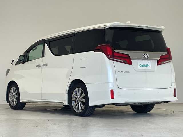 トヨタ アルファード S タイプゴールド 愛知県 2020(令2)年 4.5万km ホワイトパールクリスタルシャイン １２型フリップダウンモニター/三眼LEDヘッドライト/純正9型ディズプレイオーディオ　ナビ機能あり/両側パワースライドドア/レーダークルーズコントロール/バックカメラ/電動リアゲート/コーナーセンサー/純正アルミホイール/オートマチックハイビーム/衝突軽減システム/フルセグ/CD/DVD/Bluetooth/ドライブレコーダー/ETC/ステアリングスイッチ/スマートキー/プッシュスタート