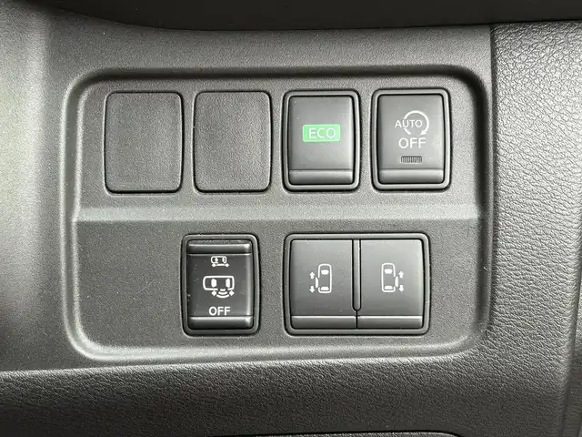日産 セレナ ハイウェイスター 埼玉県 2016(平28)年 13.5万km ダイヤモンドブラック (株)IDOMが運営する【じしゃロン鳩ヶ谷店】の自社ローン専用車両になりますこちらは現金またはオートローンご利用時の価格です。自社ローンご希望の方は別途その旨お申付け下さい/登録時134755km/プロパイロット/両側パワースライドドア/純正メモリナビ（MM516D-L）/　・AM/FM/CD/DVD/ブルーレイ/MSV(SD)/　・BT/フルセグTV/バックカメラ/純正フリップダウンモニター/プッシュスタート/スマートキーx1/レーダークルーズコントロール/エマージェンシーブレーキ/駐車支援（ソナー）/側方支援/ハンズフリーオートスライドドア/純正16インチAW/純正LEDヘッドライト/　・オートライト/フォグランプ/革巻ステアリング/　・ステアリングリモコン/電動格納機能付きウインカーミラー/後席ロールサンシェード/純正フロアマット