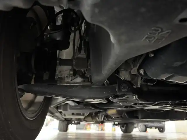 トヨタ ヴォクシー ZS 煌 三重県 2018(平30)年 5.9万km イナズマスパーキングブラックガラスフレーク ガソリン/FF/MTモード付インパネCVT/純正 10インチナビ NSZN-Z66T/（AM/FM/CD/DVD/TV/SD/SDREC/Bluetooth/USB/HDMI）/バックガイドモニター/両側パワースライドドア/ドライブレコーダー 前後/ビルトイン ETC/Toyota Safety Sense/・プリクラッシュセーフティ［PCS］/・レーンディパーチャーアラート［LDA］/・オートハイビーム［AHB］/・クリアランスソナー/・パーキングサポートブレーキ（静止物）/・横滑り防止装置［TRC］/など/装備/・クルーズコントロール/・左右独立温度調整＆後席独立調整オートエアコン/・オートライト/・LED ヘッドランプ＆フロントフォグランプ/・ステアリングスイッチ/・プッシュスタート/・充電用USBジャックx2/・純正16inAW/・保/取/ナビ取/・スマートキーx2/など