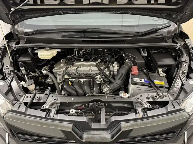 トヨタ ヴォクシー ZS 煌 三重県 2018(平30)年 5.9万km イナズマスパーキングブラックガラスフレーク ガソリン/FF/MTモード付インパネCVT/純正 10インチナビ NSZN-Z66T/（AM/FM/CD/DVD/TV/SD/SDREC/Bluetooth/USB/HDMI）/バックガイドモニター/両側パワースライドドア/ドライブレコーダー 前後/ビルトイン ETC/Toyota Safety Sense/・プリクラッシュセーフティ［PCS］/・レーンディパーチャーアラート［LDA］/・オートハイビーム［AHB］/・クリアランスソナー/・パーキングサポートブレーキ（静止物）/・横滑り防止装置［TRC］/など/装備/・クルーズコントロール/・左右独立温度調整＆後席独立調整オートエアコン/・オートライト/・LED ヘッドランプ＆フロントフォグランプ/・ステアリングスイッチ/・プッシュスタート/・充電用USBジャックx2/・純正16inAW/・保/取/ナビ取/・スマートキーx2/など