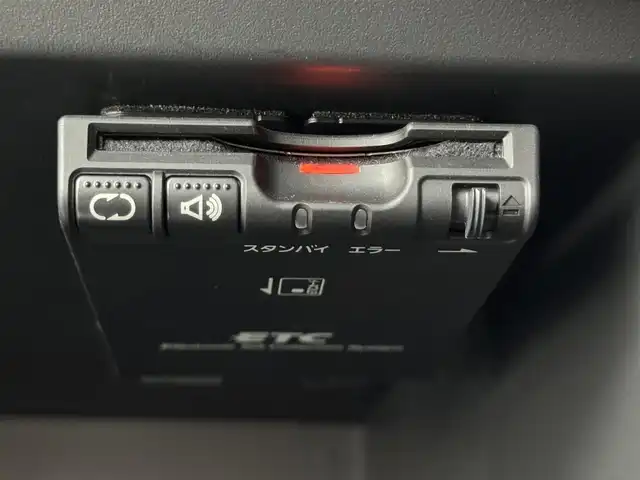 日産 ノート e－パワー X 福岡県 2018(平30)年 6万km ブリリアントホワイトパール 純正ナビ　/全方位カメラ　/エマージェンシーブレーキ　/レーンキープ　/コーナーセンサー　/車両接近通報装置　/盗難防止装置　/レーダークルコン　/ドライブモード　/デジタルルームミラー　/ＥＴＣ　/純正ＡＷ　/ＬＥＤライト