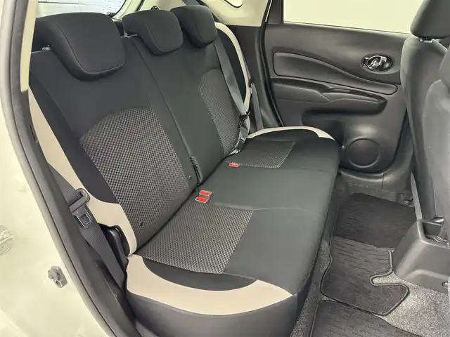 日産 ノート e－パワー X 福岡県 2018(平30)年 6万km ブリリアントホワイトパール 純正ナビ　/全方位カメラ　/エマージェンシーブレーキ　/レーンキープ　/コーナーセンサー　/車両接近通報装置　/盗難防止装置　/レーダークルコン　/ドライブモード　/デジタルルームミラー　/ＥＴＣ　/純正ＡＷ　/ＬＥＤライト