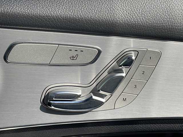 メルセデス・ベンツ ＧＬＣ２２０ d 4マチックスポーツ 本革 福岡県 2019(平31)年 4.5万km 黒 純正メーカーオプションナビ/(AM/FM/CD/DVD/SD/USB/BT/フルセグ)/Burmesterサウンドシステム/サンルーフ/ワンオーナー/バック＋フロント＋全方位カメラ/レーダークルーズコントロール/ヘッドアップディスプレイ/ブラインドスポットモニター/純正19インチアルミホイール/レザーシート/D+N席パワーシート/D+N席メモリーシート/全席シートヒーター/電動リアゲート/純正フロアマット/フォグランプ/スペアキー/ETC/4WD/MT付きAT