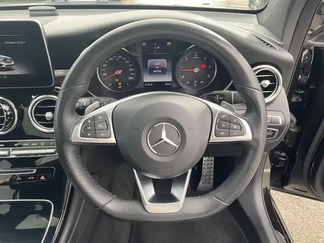 メルセデス・ベンツ ＧＬＣ２２０ d 4マチックスポーツ 本革 福岡県 2019(平31)年 4.5万km オブシディアンブラック ・1オーナー/・サンルーフ/・アダプティブクルーズコントロール/・純正ナビ/Bluetooth/USB/・全方位カメラ/・黒革シート/シートヒーター/・フルセグ/・ETC/・純正19AW/・LEDライト/・取扱説明書/・スペアキー