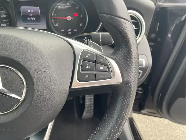 メルセデス・ベンツ ＧＬＣ２２０ d 4マチックスポーツ 本革 福岡県 2019(平31)年 4.5万km オブシディアンブラック ・1オーナー/・サンルーフ/・アダプティブクルーズコントロール/・純正ナビ/Bluetooth/USB/・全方位カメラ/・黒革シート/シートヒーター/・フルセグ/・ETC/・純正19AW/・LEDライト/・取扱説明書/・スペアキー