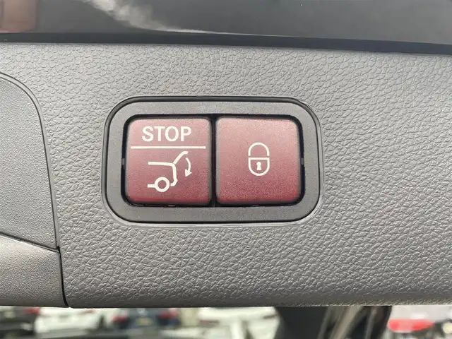 メルセデス・ベンツ ＧＬＣ２２０ d 4マチックスポーツ 本革 福岡県 2019(平31)年 4.5万km オブシディアンブラック ・1オーナー/・サンルーフ/・アダプティブクルーズコントロール/・純正ナビ/Bluetooth/USB/・全方位カメラ/・黒革シート/シートヒーター/・フルセグ/・ETC/・純正19AW/・LEDライト/・取扱説明書/・スペアキー