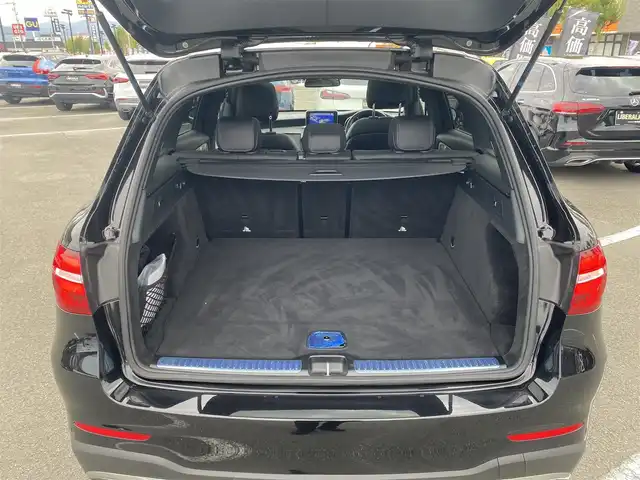 メルセデス・ベンツ ＧＬＣ２２０ d 4マチックスポーツ 本革 福岡県 2019(平31)年 4.5万km オブシディアンブラック ・1オーナー/・サンルーフ/・アダプティブクルーズコントロール/・純正ナビ/Bluetooth/USB/・全方位カメラ/・黒革シート/シートヒーター/・フルセグ/・ETC/・純正19AW/・LEDライト/・取扱説明書/・スペアキー