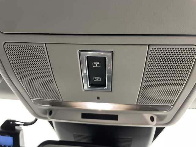 ランドローバー レンジローバーイヴォーク SEプラス 道央・札幌 2016(平28)年 4.5万km フジホワイト ・４WD/・純正ナビ/・CD/DVD/USB/BT)/・バックカメラ//・MERIDIANオーディオ/・バックカメラ/全方位カメラ/・大型ガラスルーフ/・パワーバックドア/・クルーズコントロール/・ダウンヒルアシスト/・シートヒーター/パワーシート/・マルチテレイン/・オートライト/HIDライト/・前後ドライブレコーダー/・冬タイヤアルミセット積込/・ETC