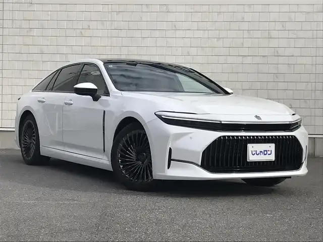 トヨタ クラウン Z 栃木県 2024(令6)年 3.3万km プレシャスホワイトパール 株)IDOMが運営する【じしゃロン小山店】の自社ローン専用車両になります。こちらは現金またはオートローンご利用時の価格です。自社ローンご希望の方は別途その旨お申付け下さい//ワンオーナー/禁煙車/純正１２．３インチディスプレイオーディオ/(Bluetooth)/(ApplecarPlay)/(Milacast)/トヨタプレミアムサウンドシステム/スマートキー/プッシュスタート/バックカメラ/全方位カメラ/ＥＴＣ２．０/レーダークルーズコントロール/プリクラッシュセーフティ/レーンキープアシスト/コーナーセンサー/ブラインドスポットモニター/ロードサインアシスト/プロアクティブドライビングアシスト/パーキングサポートブレーキ/パワーシート/シートメモリー/シートヒーター/エアシート/ステアリングヒーター/リフレッシュシート/TPMS/外部給電アタッチメント/アクセサリーコンセント(１００V)/ハンズフリーパワートランクリッド/リアサンシェード/リアマルチオペレーションパネル/デジタルインナーミラー/ステアリングリモコン/オートマチックハイビーム