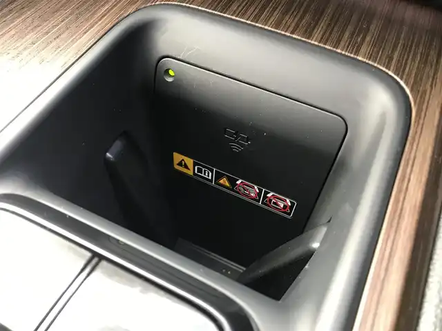 トヨタ クラウン Z 栃木県 2024(令6)年 3.3万km プレシャスホワイトパール 株)IDOMが運営する【じしゃロン小山店】の自社ローン専用車両になります。こちらは現金またはオートローンご利用時の価格です。自社ローンご希望の方は別途その旨お申付け下さい//ワンオーナー/禁煙車/純正１２．３インチディスプレイオーディオ/(Bluetooth)/(ApplecarPlay)/(Milacast)/トヨタプレミアムサウンドシステム/スマートキー/プッシュスタート/バックカメラ/全方位カメラ/ＥＴＣ２．０/レーダークルーズコントロール/プリクラッシュセーフティ/レーンキープアシスト/コーナーセンサー/ブラインドスポットモニター/ロードサインアシスト/プロアクティブドライビングアシスト/パーキングサポートブレーキ/パワーシート/シートメモリー/シートヒーター/エアシート/ステアリングヒーター/リフレッシュシート/TPMS/外部給電アタッチメント/アクセサリーコンセント(１００V)/ハンズフリーパワートランクリッド/リアサンシェード/リアマルチオペレーションパネル/デジタルインナーミラー/ステアリングリモコン/オートマチックハイビーム