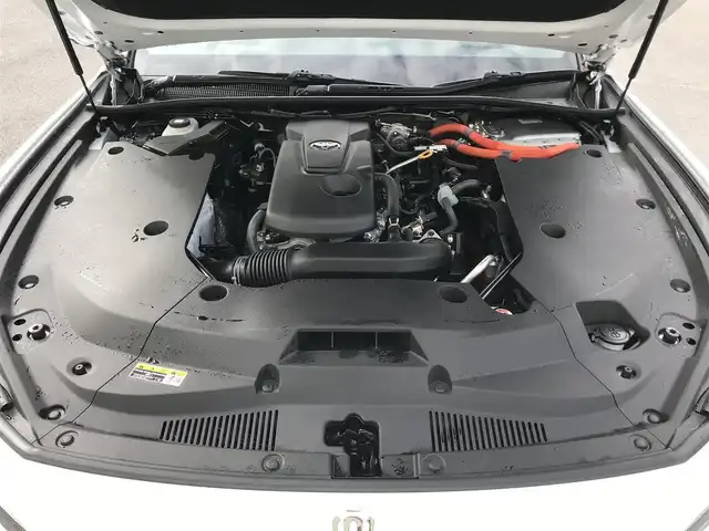 トヨタ クラウン Z 栃木県 2024(令6)年 3.3万km プレシャスホワイトパール 株)IDOMが運営する【じしゃロン小山店】の自社ローン専用車両になります。こちらは現金またはオートローンご利用時の価格です。自社ローンご希望の方は別途その旨お申付け下さい//ワンオーナー/禁煙車/純正１２．３インチディスプレイオーディオ/(Bluetooth)/(ApplecarPlay)/(Milacast)/トヨタプレミアムサウンドシステム/スマートキー/プッシュスタート/バックカメラ/全方位カメラ/ＥＴＣ２．０/レーダークルーズコントロール/プリクラッシュセーフティ/レーンキープアシスト/コーナーセンサー/ブラインドスポットモニター/ロードサインアシスト/プロアクティブドライビングアシスト/パーキングサポートブレーキ/パワーシート/シートメモリー/シートヒーター/エアシート/ステアリングヒーター/リフレッシュシート/TPMS/外部給電アタッチメント/アクセサリーコンセント(１００V)/ハンズフリーパワートランクリッド/リアサンシェード/リアマルチオペレーションパネル/デジタルインナーミラー/ステアリングリモコン/オートマチックハイビーム