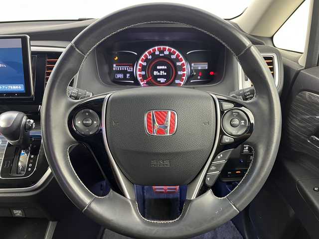 ホンダ オデッセイ アブソルート・EXホンダセンジング 大阪府 2016(平28)年 6.3万km ホワイトオーキッドパール ホンダセンシング/　・衝突軽減ブレーキ/　・誤発進抑制機能/　・アダプティブクルーズコントロール/　・車線維持支援システム/フリップダウンモニター/社外メモリナビ/　　BT/フルセグTV/バックカメラ/両側パワースライドドア/LEDオートライト/フォグランプ/合皮ハーフレザーシート/パワーシート/社外18インチアルミホイール/パドルシフト/アイドリングストップ/スマートキー/ビルトインETC