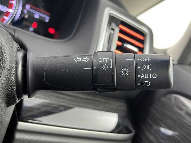 ホンダ オデッセイ アブソルート・EXホンダセンジング 大阪府 2016(平28)年 6.3万km ホワイトオーキッドパール ホンダセンシング/　・衝突軽減ブレーキ/　・誤発進抑制機能/　・アダプティブクルーズコントロール/　・車線維持支援システム/フリップダウンモニター/社外メモリナビ/　　BT/フルセグTV/バックカメラ/両側パワースライドドア/LEDオートライト/フォグランプ/合皮ハーフレザーシート/パワーシート/社外18インチアルミホイール/パドルシフト/アイドリングストップ/スマートキー/ビルトインETC