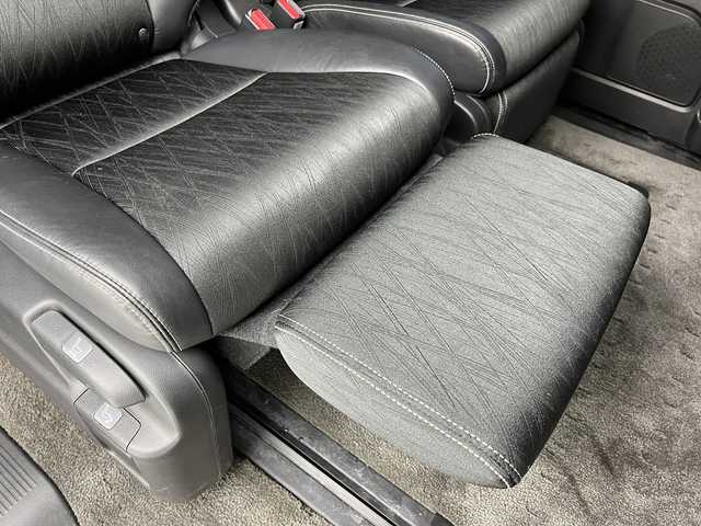 ホンダ オデッセイ アブソルート・EXホンダセンジング 大阪府 2016(平28)年 6.3万km ホワイトオーキッドパール ホンダセンシング/　・衝突軽減ブレーキ/　・誤発進抑制機能/　・アダプティブクルーズコントロール/　・車線維持支援システム/フリップダウンモニター/社外メモリナビ/　　BT/フルセグTV/バックカメラ/両側パワースライドドア/LEDオートライト/フォグランプ/合皮ハーフレザーシート/パワーシート/社外18インチアルミホイール/パドルシフト/アイドリングストップ/スマートキー/ビルトインETC