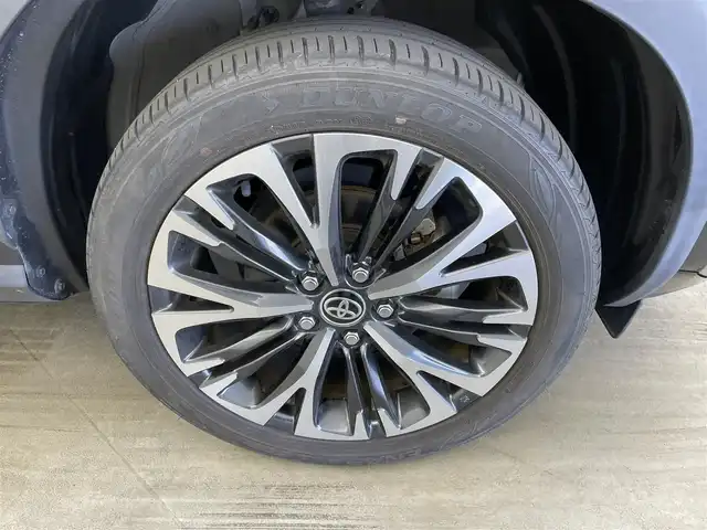 トヨタ ヤリスクロス Z 岡山県 2021(令3)年 2.1万km ブラックマイカ 純正８インチディスプレイオーディオ　/【BT/USB/フルセグ/Carplay】/パノラミックビューモニター/TVキャンセラー/ビルトインＥＴＣ　/シートヒーター　前席/ＬＥＤヘッドライト　/レーダークルーズコントロール　/ドライブレコーダー　前後/ブラインドスポットモニター　/コーナーセンサー　前後　/パワーシート　運転席/スペアキー×1/禁煙車/オートハイビーム/オートブレーキホールド/純正フロアマット/踏み間違い防止/ドアバイザー/新車保証書