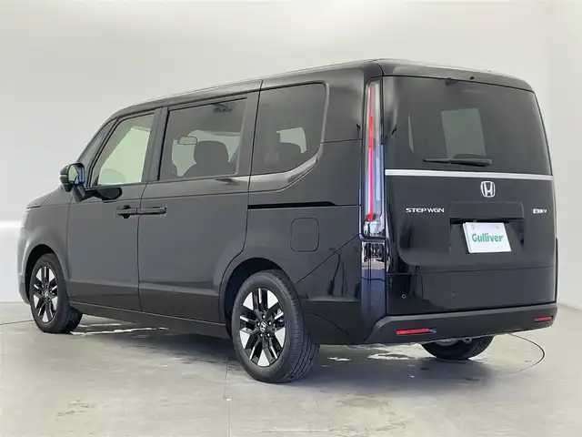 ホンダ ステップワゴン eHEV エアー EX 富山県 2025(令7)年 0.1千km クリスタルブラックパール 登録済未使用車/11.4インチ純正ナビ【LXM-247VFLi】/（AMFM/CD/DVD/USB/SD/BT/CarPlay）/フルセグTV/15.6インチ リア席モニター【VM-231FE】/バックカメラ/両側パワースライドドア/電動リアゲート/衝突被害軽減ブレーキ/アダプティブクルーズコントロール/レーンキープアシスト/コーナーセンサー前後/オートマチックハイビーム/前席シートヒーター/パドルシフト/スマートキー×２/プッシュスタート/取扱説明書/保証書