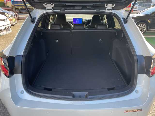 トヨタ カローラツーリング ハイブリッド ダブルバイビー 福岡県 2023(令5)年 3万km プラチナホワイトパールマイカ 純正ナビ/Bluetooth/TVフルセグ/ETC2.0/Wi-Fi/ドラレコ/オートライト/ステアリングヒーター/横滑り/フォグランプ/クルーズコントロール/ハンズフリー/電動格納ミラー/シートヒーター（D・N)/DRIVEMODE/純正フロアマット/保証書/取扱説明書/スペアキー×１