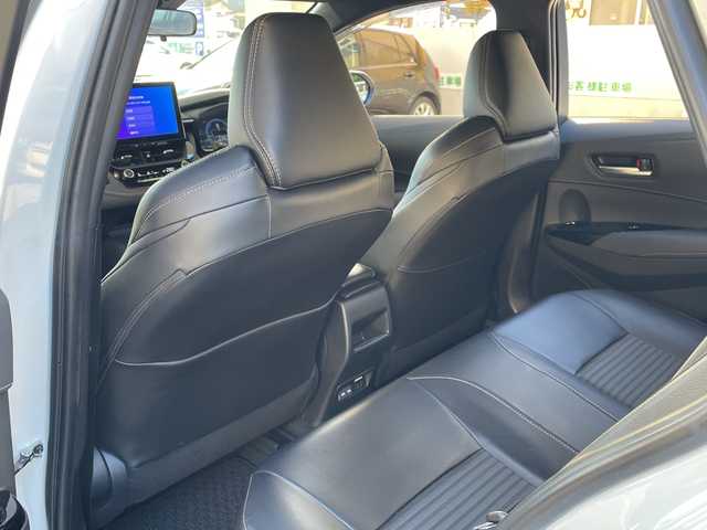 トヨタ カローラツーリング ハイブリッド ダブルバイビー 福岡県 2023(令5)年 3万km プラチナホワイトパールマイカ 純正ナビ/Bluetooth/TVフルセグ/ETC2.0/Wi-Fi/ドラレコ/オートライト/ステアリングヒーター/横滑り/フォグランプ/クルーズコントロール/ハンズフリー/電動格納ミラー/シートヒーター（D・N)/DRIVEMODE/純正フロアマット/保証書/取扱説明書/スペアキー×１