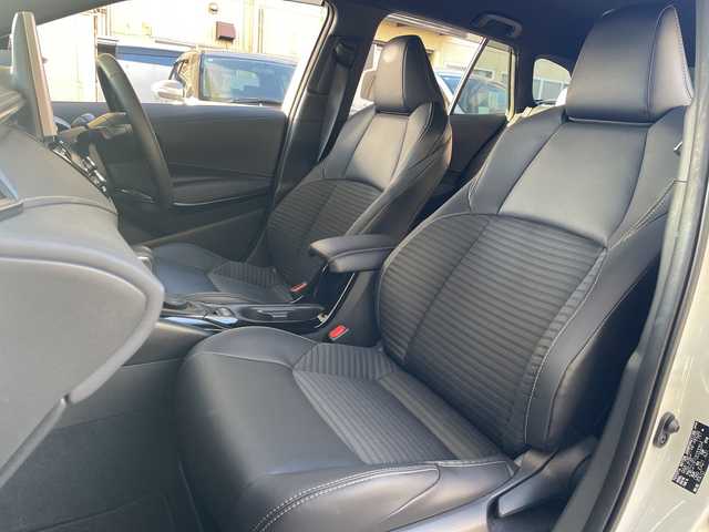 トヨタ カローラツーリング ハイブリッド ダブルバイビー 福岡県 2023(令5)年 3万km プラチナホワイトパールマイカ 純正ナビ/Bluetooth/TVフルセグ/ETC2.0/Wi-Fi/ドラレコ/オートライト/ステアリングヒーター/横滑り/フォグランプ/クルーズコントロール/ハンズフリー/電動格納ミラー/シートヒーター（D・N)/DRIVEMODE/純正フロアマット/保証書/取扱説明書/スペアキー×１