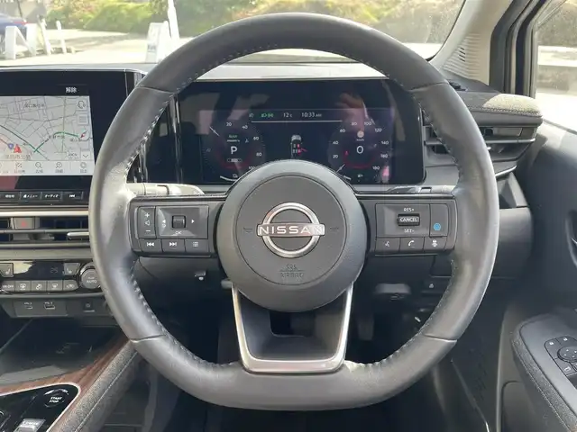 日産 オーラ 富山県 2023(令5)年 8.3万km ピュアホワイトパール アラウンドビューモニター／/純正８インチナビ／/フルセグＴＶ／/Ｂｌｕｅｔｏｏｔｈ／/プロパイロット／/ＢＯＳＥサウンド／/シートヒーター／/ステアリングヒーター／/ビルトインＥＴＣ２．０／/置くだけ充電／/純正ドラレコ/LEDオートライト/ステアスイッチ