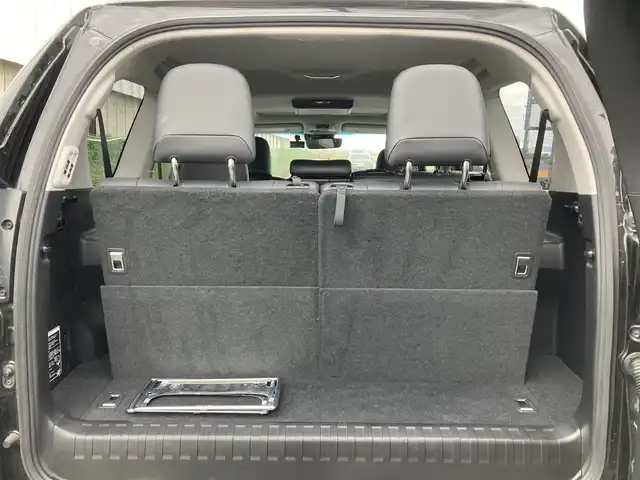 トヨタ ランドクルーザー プラド TX Lパッケージ 富山県 2019(平31)年 3万km ブラック 4WD/ムーンルーフ/ブラックルーフレール/クリアランスソナー/バックソナー/純正19インチアルミホイール/アルパインナビ/アルパイン後席フリップダウンモニター/バックモニター/ビルトインETC/ドライブレコーダー/レーダークルーズコントロール/セーフティセンス/・衝突被害軽減ブレーキ/・車線逸脱警報/・オートマチックハイビーム/LEDヘッドランプ/LEDフロントフォグランプ/革巻きステアリング/ブラック革シート/前席パワーシート/前席シートヒーター/ベンチレーション/スマートキー/プッシュエンジンスタート/禁煙車