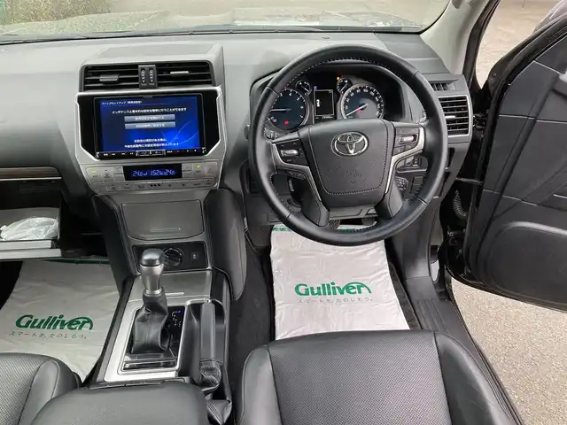 トヨタ ランドクルーザー プラド TX Lパッケージ 富山県 2019(平31)年 3万km ブラック 4WD/ムーンルーフ/ブラックルーフレール/クリアランスソナー/バックソナー/純正19インチアルミホイール/アルパインナビ/アルパイン後席フリップダウンモニター/バックモニター/ビルトインETC/ドライブレコーダー/レーダークルーズコントロール/セーフティセンス/・衝突被害軽減ブレーキ/・車線逸脱警報/・オートマチックハイビーム/LEDヘッドランプ/LEDフロントフォグランプ/革巻きステアリング/ブラック革シート/前席パワーシート/前席シートヒーター/ベンチレーション/スマートキー/プッシュエンジンスタート/禁煙車