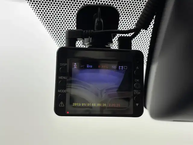 トヨタ ヴォクシー ハイブリッド ZS 煌 福岡県 2019(平31)年 4.4万km ホワイトパールクリスタルシャイン 後席モニター　/純正１０型ナビ　/バックカメラ　/両側パワースライドドア　/ＥＴＣ　/前後ドライブレコーダー　/クルーズコントロール　/衝突軽減　/レーンキープ　/コーナーセンサー　/シートヒーター　/純正ＡＷ　/ＬＥＤ