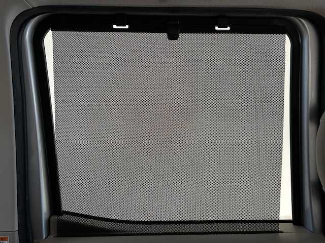 日産 デイズ ルークス X 宮城県 2015(平27)年 5.8万km クールシルバー エマージョンブレーキ/衝突軽減システム/横滑り防止装置/純正ナビ/・フルセグTV/CD/DVD/・ETC/・全方位カメラ（ミラー型）/デジタルインナーミラー/アイドリングストップ/プッシュスタート/・スマートキー/パワースライドドア（両側）/ハロゲンライト/純正フロアマット