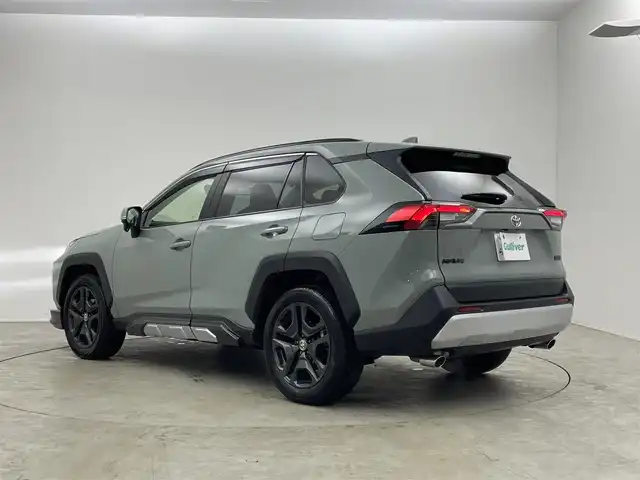 トヨタ ＲＡＶ４ アドベンチャー 埼玉県 2022(令4)年 2.3万km アーバンカーキ ＪＡＯＳエアロ　ムーンルーフ　ＡＬＰＩＮＥ９インチナビ　バックカメラ　ＢＳＭ　ビルトインＥＴＣ２．０　前後ドラレコ　レーダークルーズ　ステアリングヒーター　シートヒーター　ベンチレーション　ＨＤＭＩ