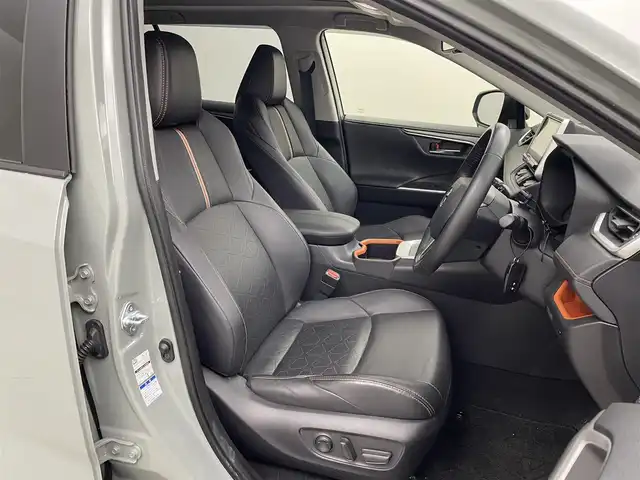 トヨタ ＲＡＶ４ アドベンチャー 埼玉県 2022(令4)年 2.3万km アーバンカーキ ＪＡＯＳエアロ　ムーンルーフ　ＡＬＰＩＮＥ９インチナビ　バックカメラ　ＢＳＭ　ビルトインＥＴＣ２．０　前後ドラレコ　レーダークルーズ　ステアリングヒーター　シートヒーター　ベンチレーション　ＨＤＭＩ